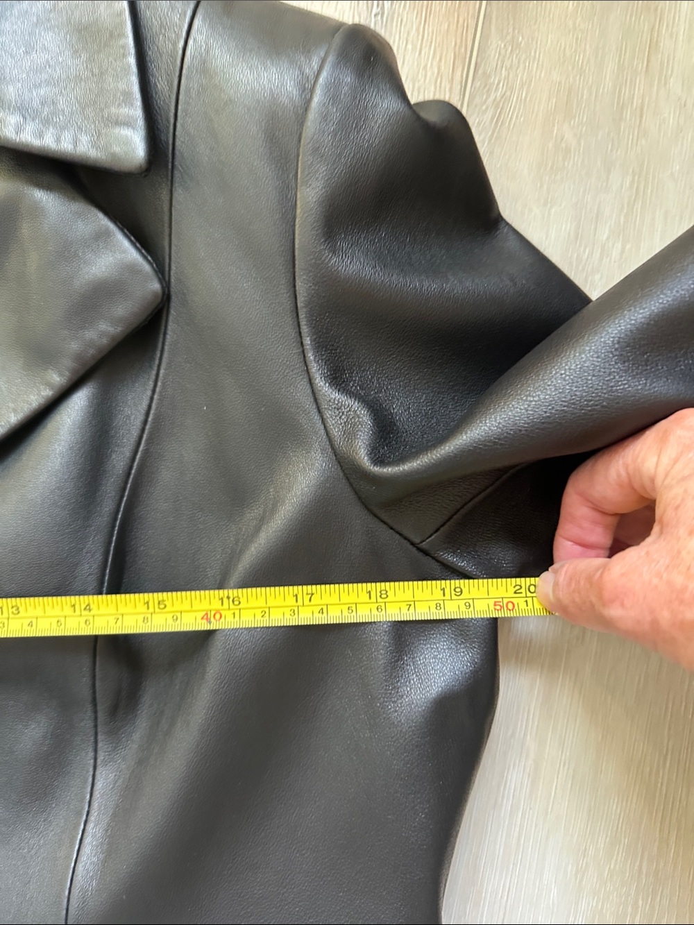 Kenneth Cole Reaction leather jacket - Picture 3 of 5